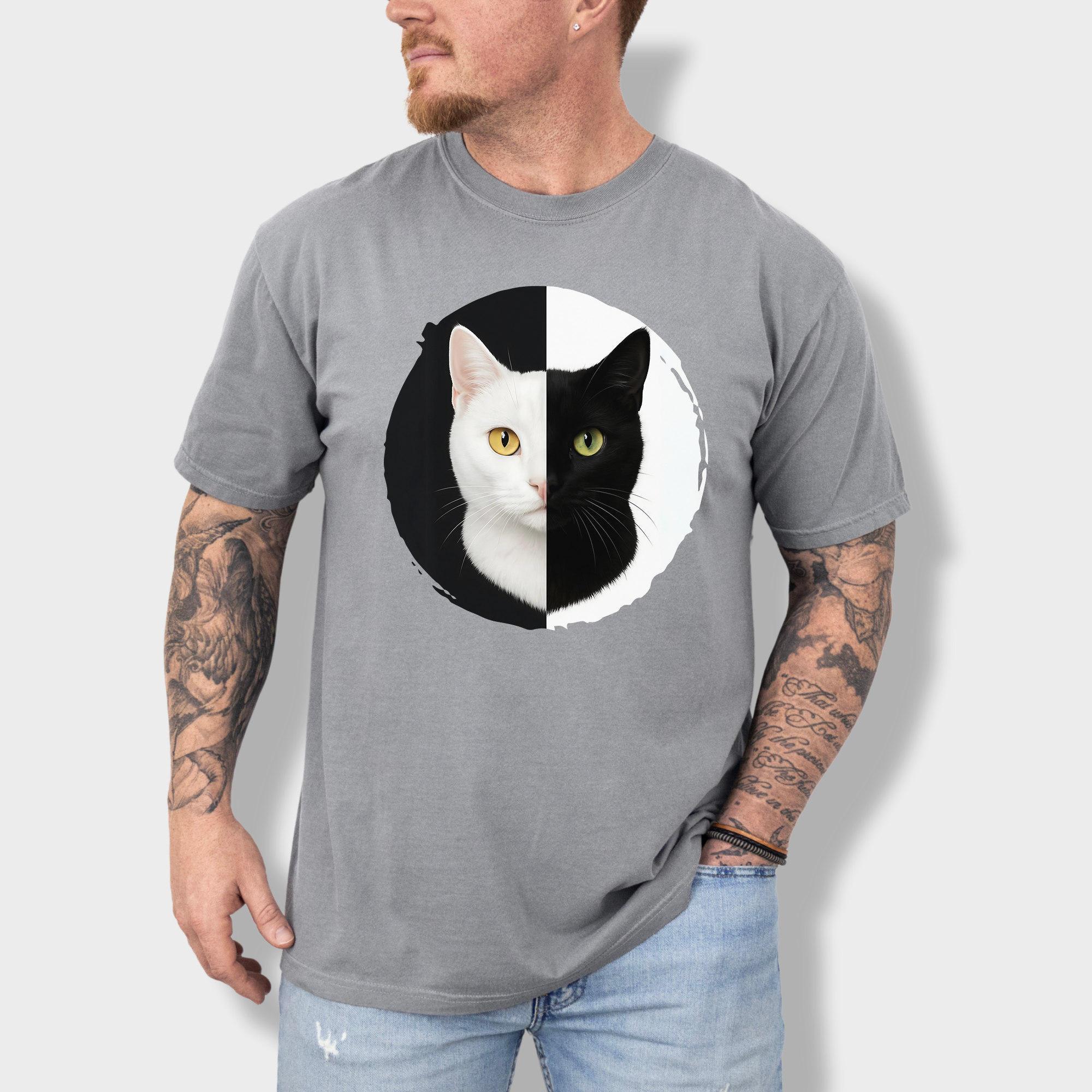 Retro Black and White Cat Head Cat Graphic Comfort Colors T-Shirt in Grey-Fetch N Found