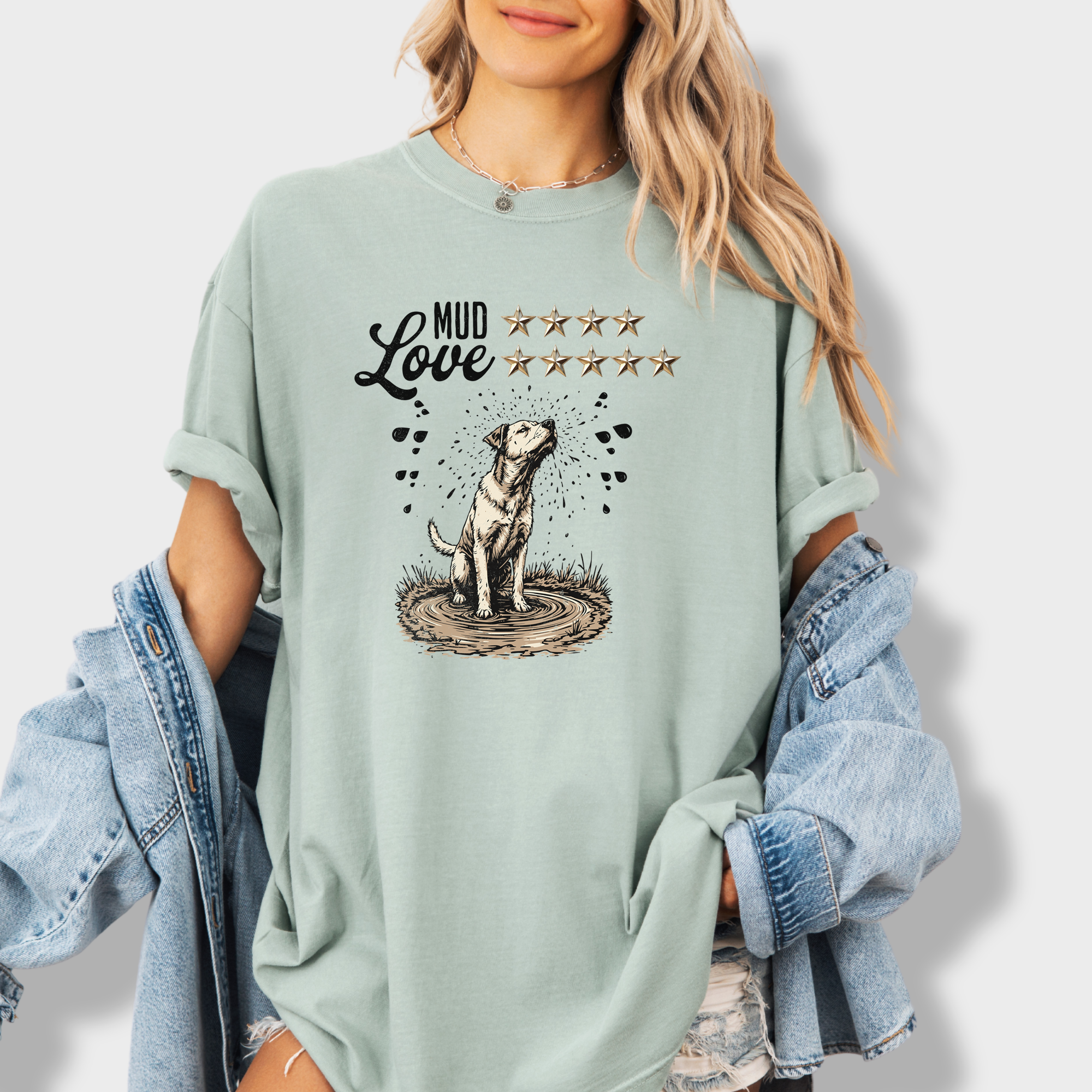 Funny dog-themed graphic tee with a yellow Labrador covered in mud, rated 4 stars for mud and 5 stars for love.
