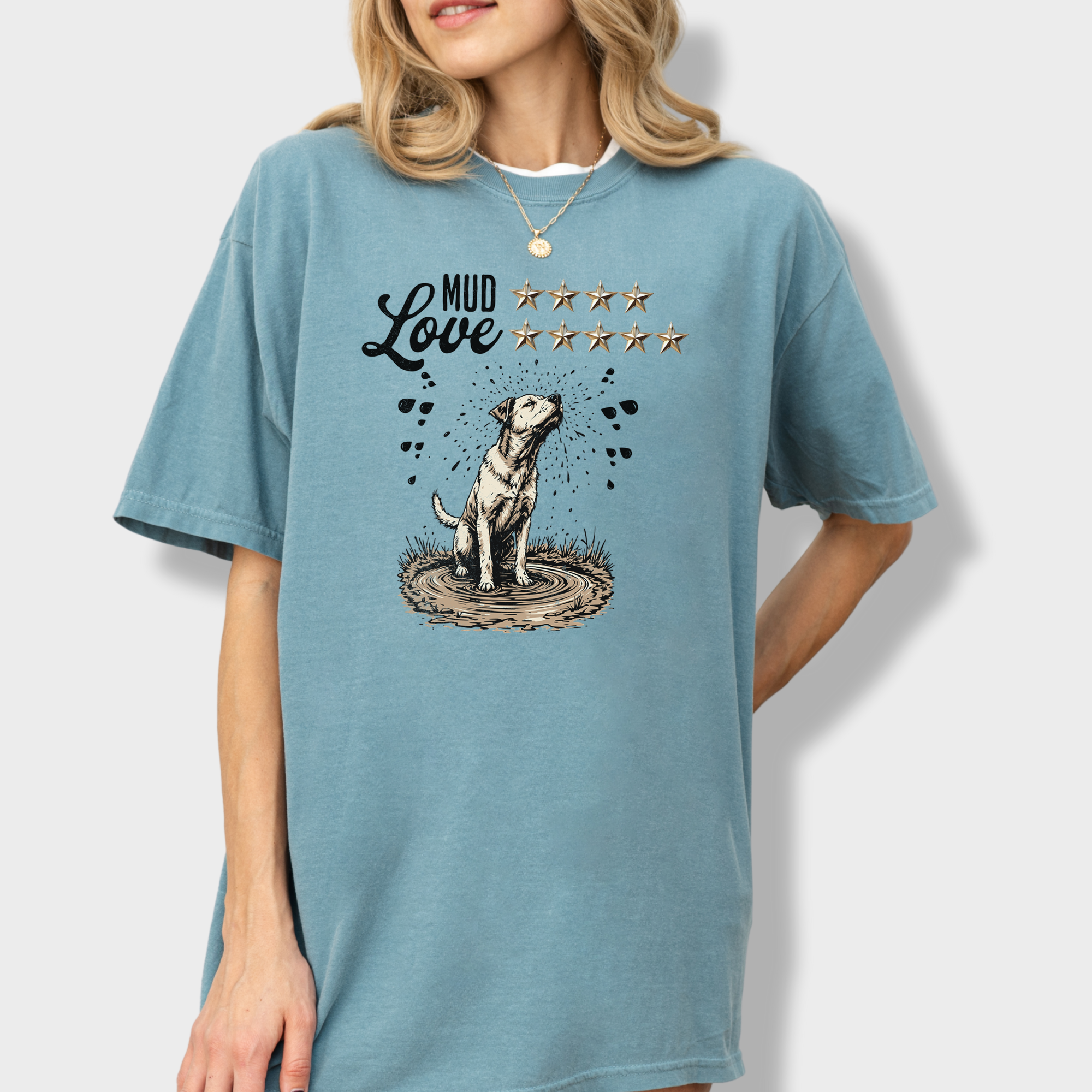 Funny dog-themed graphic tee with a yellow Labrador covered in mud, rated 4 stars for mud and 5 stars for love.