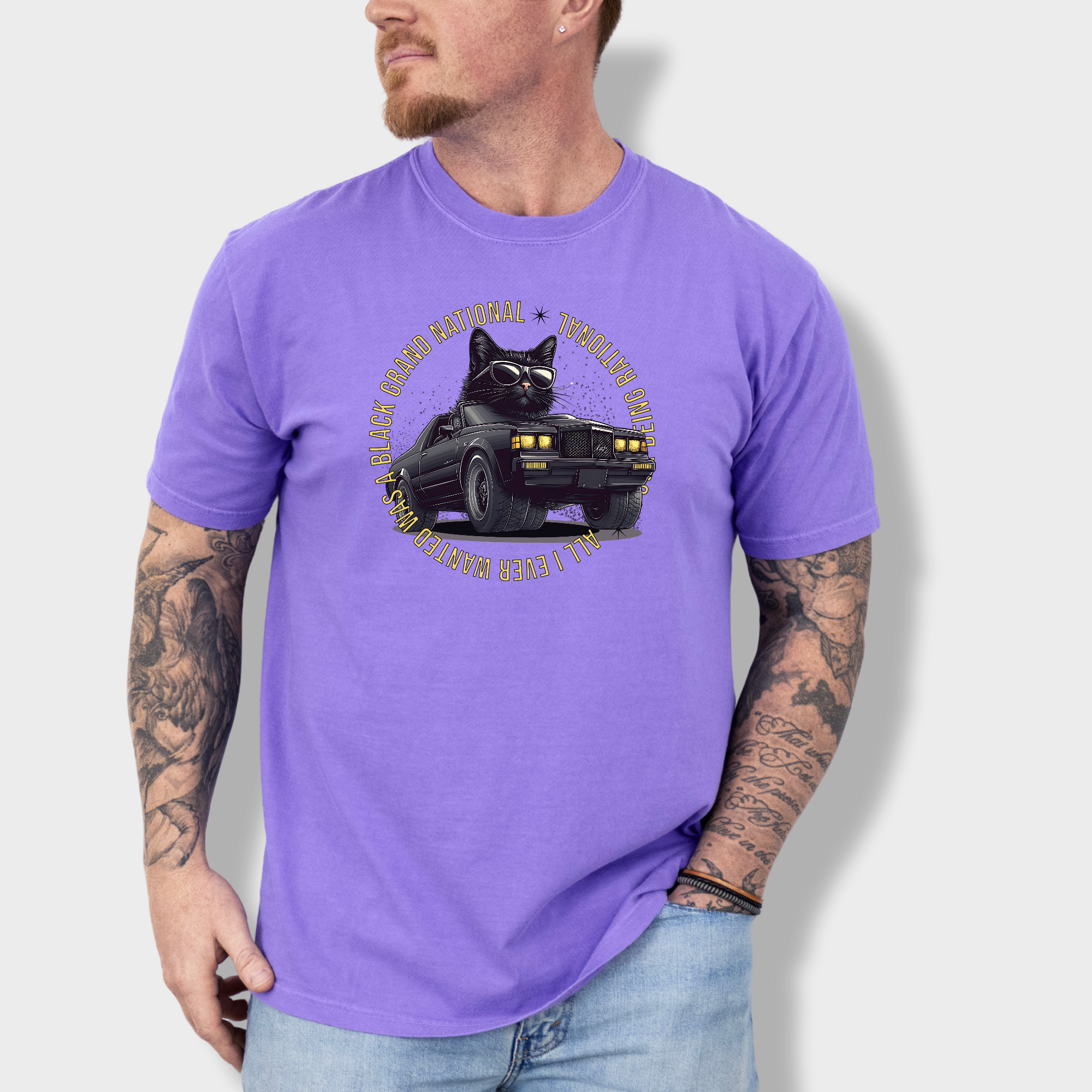 Retro Cute Cat Graphic Black Grand National T-Shirt in Violet