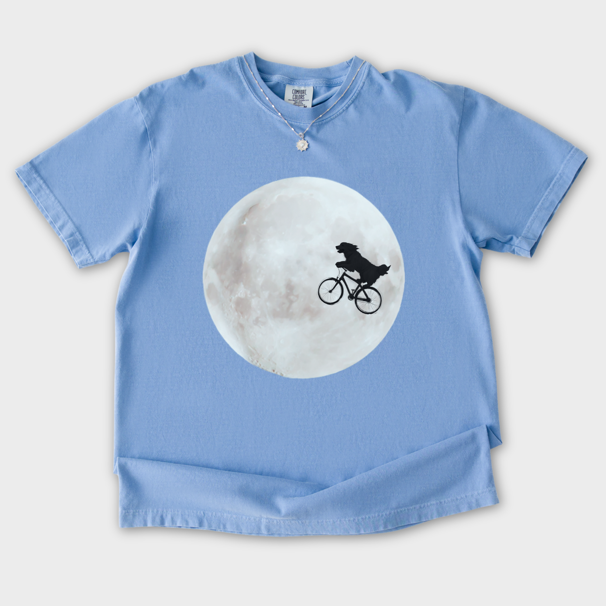 Retro Dog Phone Home Dog Minimalist Comfort Colors T-Shirt in Washed Denim